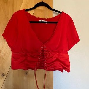 Tiger mist front tie top
